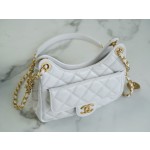 𝗖𝗛𝗔𝗡𝗘𝗟✦23𝑪 Early Spring Resort Collection Bright crinkled calfskin and gold metal Wave bag small white