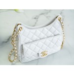 𝗖𝗛𝗔𝗡𝗘𝗟✦23𝑪 Early Spring Resort Collection Bright crinkled calfskin and gold metal Wave bag Medium White