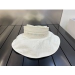 Wang Alexander's new large brim empty top hat