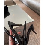 𝙎𝙖𝙞𝙣𝙩 𝙇𝙖𝙪𝙧𝙚𝙣𝙩 | 𝟐𝟎𝟐𝟏/𝐒𝐒 𝐧𝐞𝐰 YSL｜Saint Laurent𝟐𝟎𝟐𝟏 Annual best-selling model Saint Laurent early spring new metal iron head