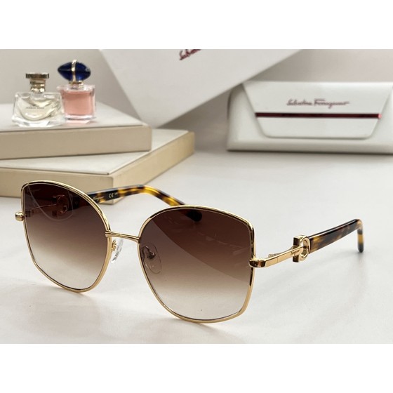 Salvatore ferragam* Ferragam 💚💚💚MODEL: SF304S