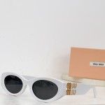 MIU MIU MODEL：MU11WS