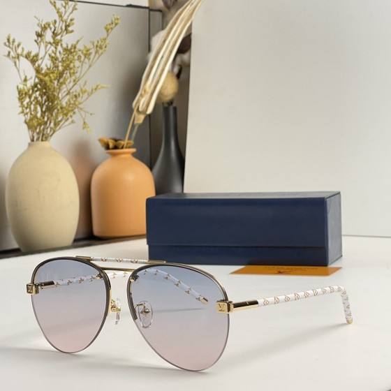 LOUIS VUITTON MODEL：Z1109E