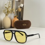 TOM FORD MODEL：FT884