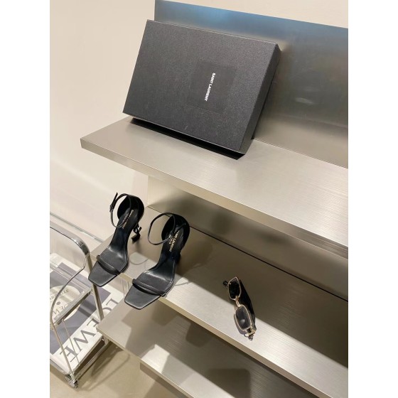 𝙎𝙖𝙞𝙣𝙩 𝙇𝙖𝙪𝙧𝙚𝙣𝙩 | 𝟐𝟎𝟐𝟏/𝐒𝐒 𝐧𝐞𝐰 YSL｜A beautiful classic Alphabet high-heeled sandals