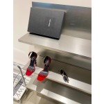 𝙎𝙖𝙞𝙣𝙩 𝙇𝙖𝙪𝙧𝙚𝙣𝙩 | 𝟐𝟎𝟐𝟏/𝐒𝐒 𝐧𝐞𝐰 YSL｜A beautiful classic Alphabet high-heeled sandals