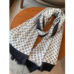 𝐂𝐡𝐚𝐧𝐞𝐥 【Houndstooth Double C Logo】Cashmere Printed Square Scarf