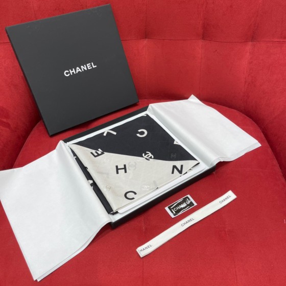 𝐂𝐡𝐚𝐧𝐞𝐥 100% silk