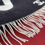 𝐂𝐡𝐚𝐧𝐞𝐥 shawl scarf 🧣 dual-use 53% cashmere ➕ 47% wool