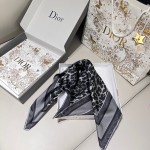 𝐃𝐢𝐨𝐫 ·《Leopard Print Square Scarf》 Gold 100% Silk