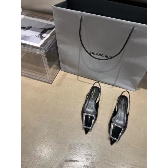𝙎𝙖𝙞𝙣𝙩 𝙇𝙖𝙪𝙧𝙚𝙣𝙩 | 𝟐𝟎𝟐𝟐/𝐒𝐒 𝐧𝐞𝐰 YSL｜22 fall and winter show models flat single shoes
