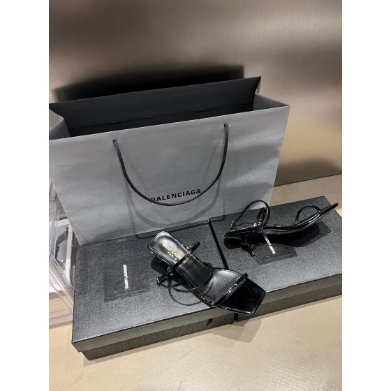 𝙎𝙖𝙞𝙣𝙩 𝙇𝙖𝙪𝙧𝙚𝙣𝙩 | 𝟐𝟎𝟐𝟐/𝐒𝐒 𝐧𝐞𝐰 YSL｜New Roman sandals crystal sheepskin