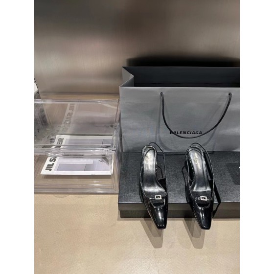 𝙎𝙖𝙞𝙣𝙩 𝙇𝙖𝙪𝙧𝙚𝙣𝙩 | 𝟐𝟎𝟐𝟐/𝐒𝐒 𝐧𝐞𝐰 YSL｜New Muller Sandals Crystal Sheepskin