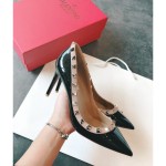 Valentino recommends this studded shoes once launched, the fashion It Girl starry-eyed pursuit
