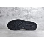 Air Jordan 1 MiD Zwart en rood geruit