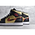 Air Jordan 1 MiD Zwart en rood geruit