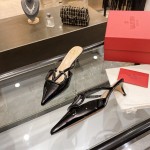 【Valentino】Valentino Black Patent Leather Buckle 4.5cm Mule Slippers
