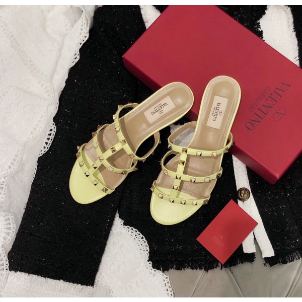 【Valentino】Valentino top version matte yellow 3 strap flat slippers