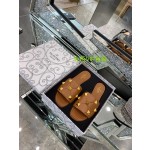 【Valentino】𝟐𝟎𝟐𝟏/𝐒𝐒 𝐧𝐞𝐰 The latest counter series, perfect details, very bright show series launched