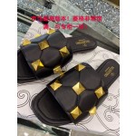 【Valentino】𝟐𝟎𝟐𝟏/𝐒𝐒 𝐧𝐞𝐰 The latest counter series, perfect details, very bright show series launched