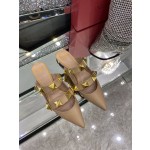 【Valentino】𝟐𝟎𝟐𝟏/𝐒𝐒 𝐧𝐞𝐰 The latest series of counter perfect details original matte open edge bead leather