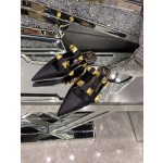 【Valentino】𝟐𝟎𝟐𝟏/𝐒𝐒 𝐧𝐞𝐰 The latest series of counter perfect details original matte open edge bead leather