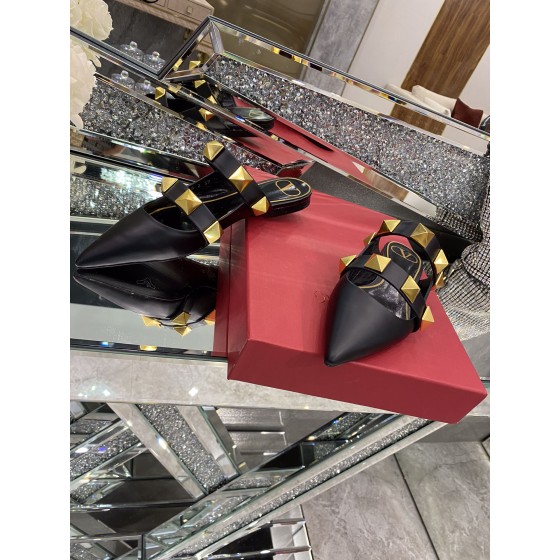 【Valentino】𝟐𝟎𝟐𝟏/𝐒𝐒 𝐧𝐞𝐰 The latest series of counter perfect details original matte open edge bead leather