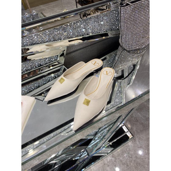 【Valentino】𝟐𝟎𝟐𝟏/𝐒𝐒 𝐧𝐞𝐰 The latest series of counter perfect details original matte open edge bead leather