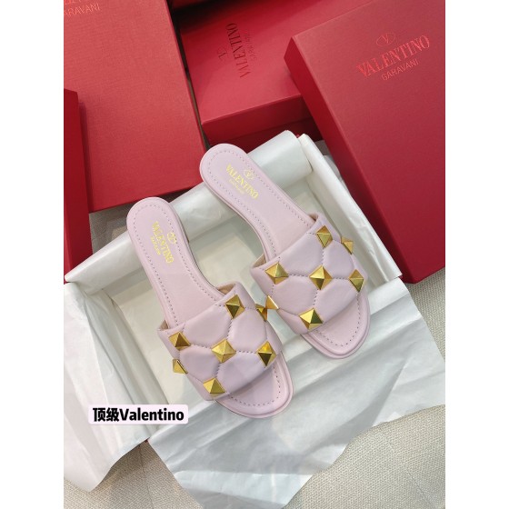 【Valentino】𝟐𝟎𝟐𝟏/𝐒𝐒 𝐧𝐞𝐰 021 official website new metal rivets diamond plaid slippers Qin Lan the same model