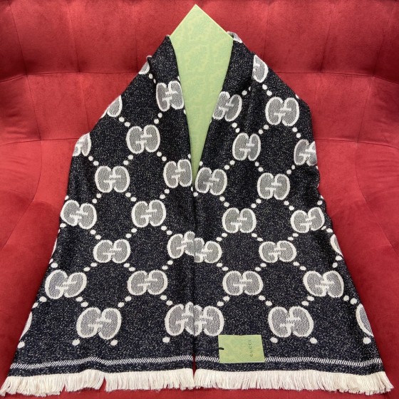 GUCCI Wool jacquard scarf 96% wool 2% polyamide 2% metal fiber