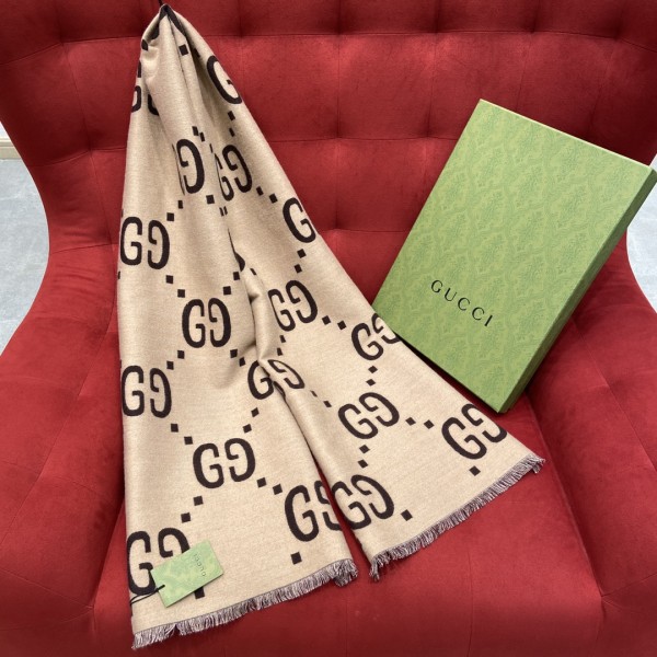 GUCCI earth tone scarf 91% wool and 9% silk