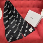 𝐁𝐚𝐥𝐞𝐧𝐜𝐢𝐚𝐠𝐚 Twill Logo Long Scarf 100% Wool