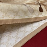 𝐂𝐞𝐥𝐢𝐧𝐞 Retro-style Arc de Triomphe element scarf 100% silk