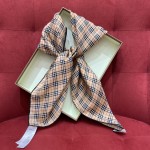 Burberry Perpetual Check 100% silk twill