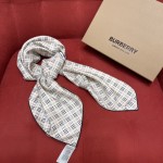 Burberry Perpetual Check 100% silk twill