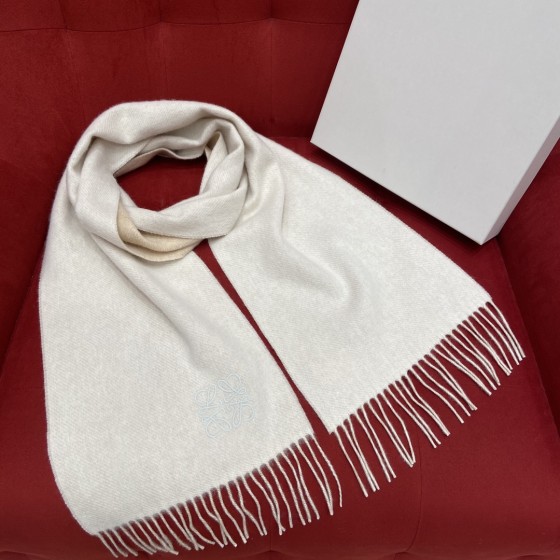 𝐋𝐎𝐄𝐖𝐄 Classic basic scarf for men and women 90% wool 10% cashmere