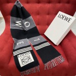 𝐋𝐎𝐄𝐖𝐄 Preppy Scarf_Same style 90% wool 10% cashmere