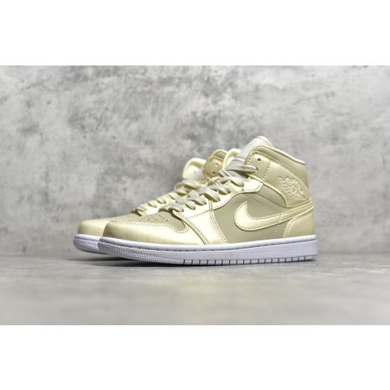 Air Jordan 1 MiD Chameleon