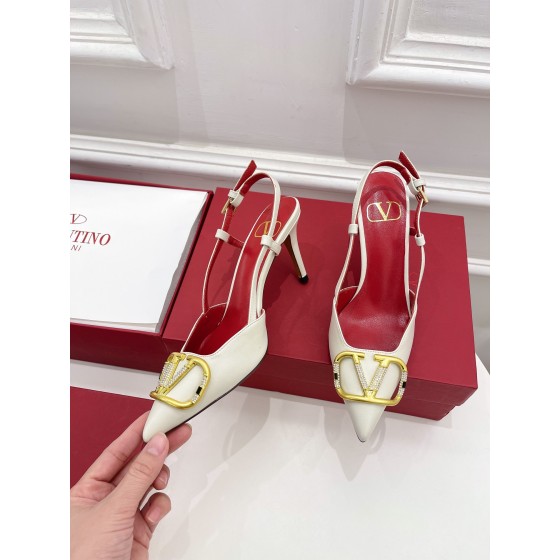 【Valentino】𝟐𝟎𝟐𝟏/𝐒𝐒 𝐧𝐞𝐰 Valentino 2022 spring and summer new large V diamond buckle high heels on the new