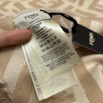 𝐅𝐞𝐧𝐝𝐢 Double-sided Cashmere Scarf with Big Tassel and Big Logo 100% Cashmere