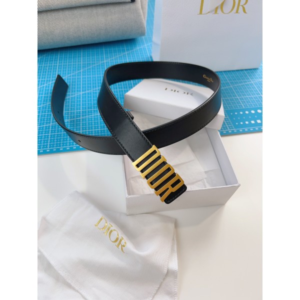 "DIOR" belt
