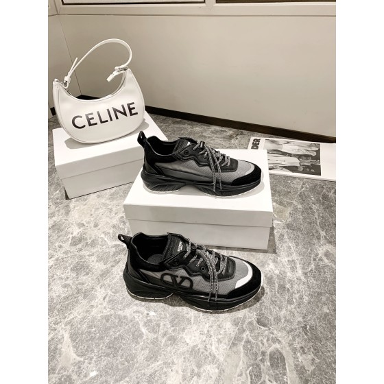 【Valentino】𝟐𝟎𝟐𝟏/𝐒𝐒 𝐧𝐞𝐰 Valentino 2022 ss spring-summer collection of new old man shoes