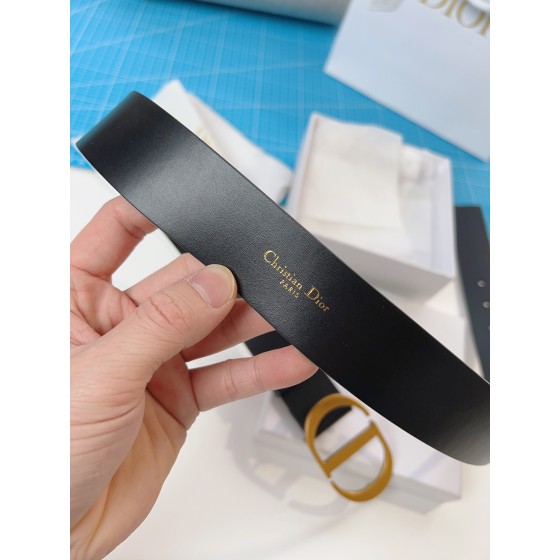 "DIOR" belt