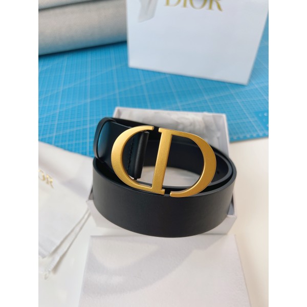 "DIOR" belt
