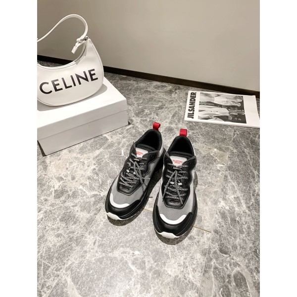 【Valentino】𝟐𝟎𝟐𝟏/𝐒𝐒 𝐧𝐞𝐰 Valentino 2022 ss spring-summer collection of new old man shoes