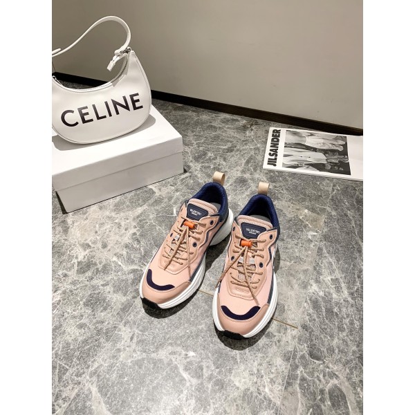 【Valentino】𝟐𝟎𝟐𝟏/𝐒𝐒 𝐧𝐞𝐰 Valentino 2022 ss spring-summer collection of new old man shoes