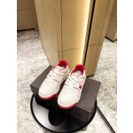 【Valentino】𝟐𝟎𝟐𝟏/𝐒𝐒 𝐧𝐞𝐰 Valentino 2021 fall and winter new one stud sneakers couples on the new