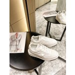 【Valentino】𝟐𝟎𝟐𝟏/𝐒𝐒 𝐧𝐞𝐰 Valentino 2021 fall and winter new one stud sneakers couples on the new