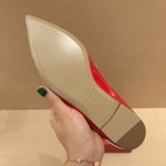 【Valentino】𝟐𝟎𝟐𝟏/𝐒𝐒 𝐧𝐞𝐰 Valentino studded flat shoes top version OEM level exclusive models