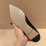 【Valentino】𝟐𝟎𝟐𝟏/𝐒𝐒 𝐧𝐞𝐰 Valentino studded flat shoes top version OEM level exclusive models
